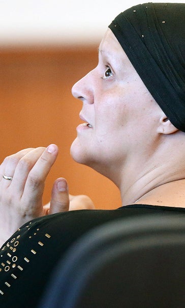 Hernandez's cousin pleads guilty to contempt charge